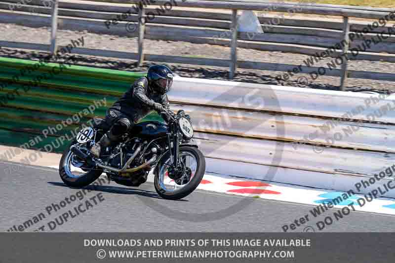 Vintage motorcycle club;eventdigitalimages;mallory park;mallory park trackday photographs;no limits trackdays;peter wileman photography;trackday digital images;trackday photos;vmcc festival 1000 bikes photographs